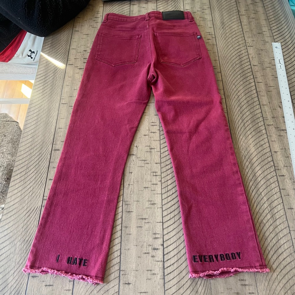 LAZY OAF x Daria I HATE EVERYBODY‎ Magenta Jeans Size 26 Cropped Raw Hem - Picture 9 of 9